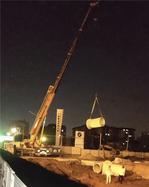 城口县“弯臂矫正”—— 吊车的 “形变补偿” 技术